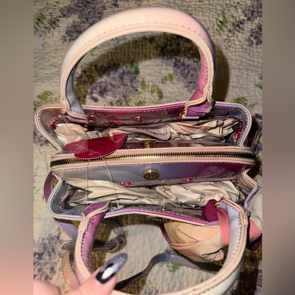NWT Betsey Johnson Ombré Satchel with Scarf - Picture 2 of 10